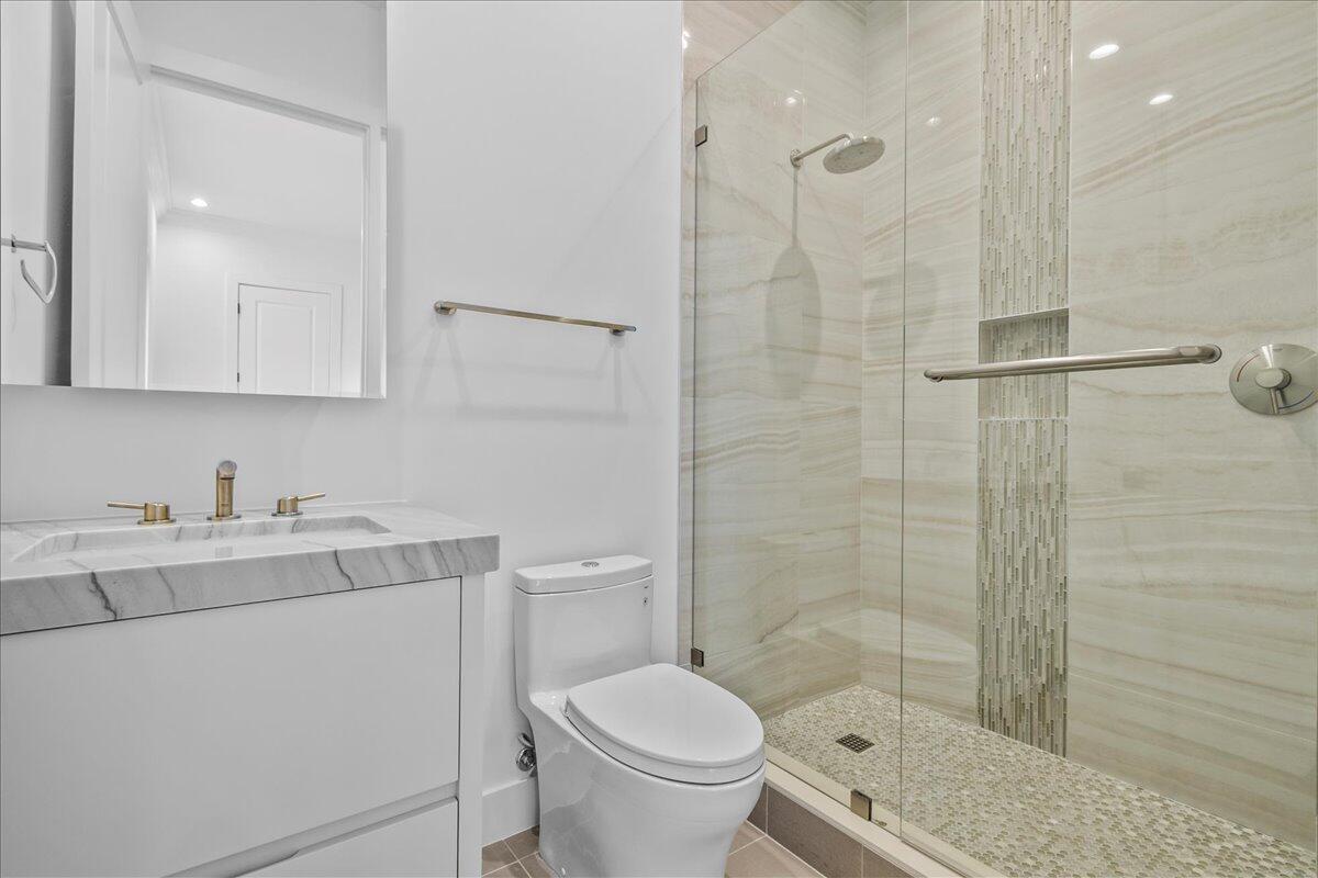 EQUESTRIAN CLUB - Residential