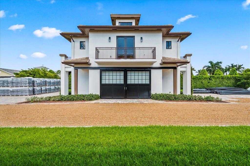 EQUESTRIAN CLUB - Residential