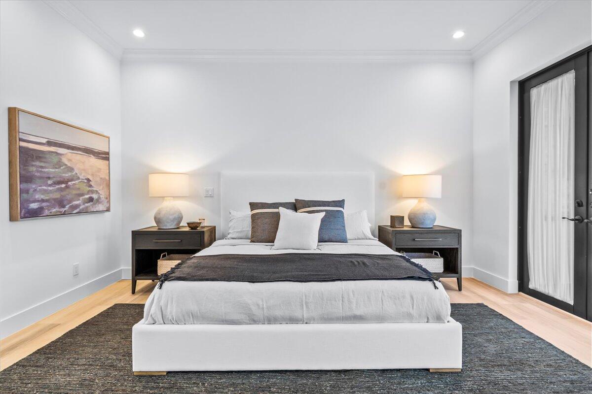 EQUESTRIAN CLUB - Residential