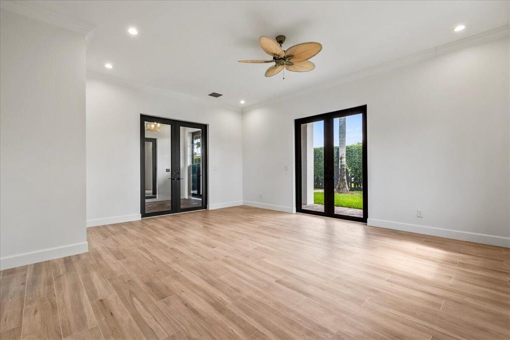 EQUESTRIAN CLUB - Residential