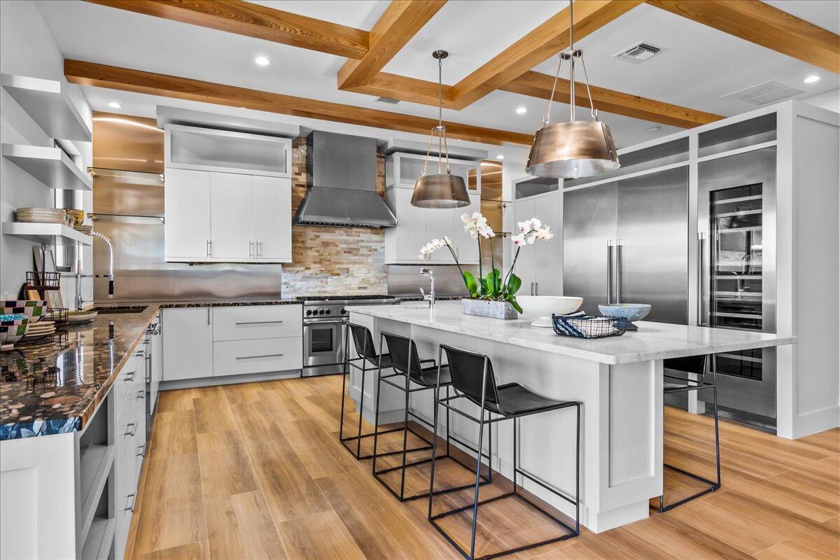 EQUESTRIAN CLUB - Residential