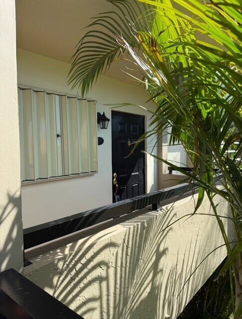 Spacious 2/2 condo overlooking pool in the desirable Banyan Park community. Amazing location east of 95 in Boca Raton close to the beach. Quiet neighborhood just north of Yamato Rd. Washer Dryer in unit and lots of storage space. Second story corner updated unit balcony views oversee the garden and pool.