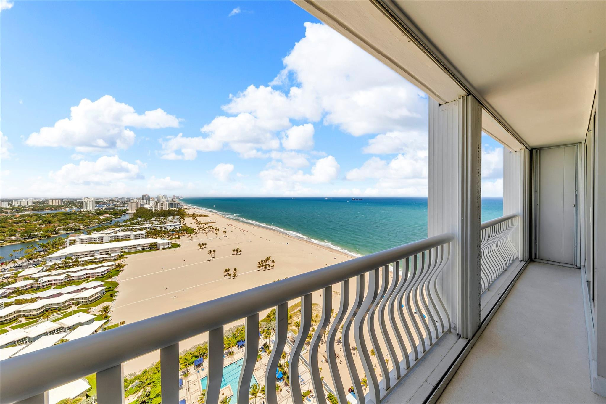 POINT OF AMERICAS PHASE II CONDO - Residential