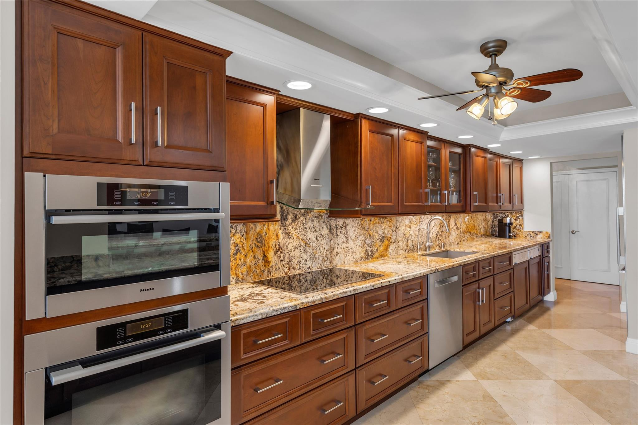 POINT OF AMERICAS PHASE II CONDO - Residential