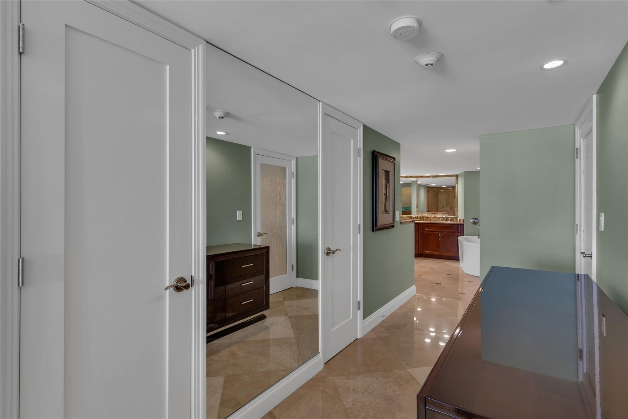 POINT OF AMERICAS PHASE II CONDO - Residential