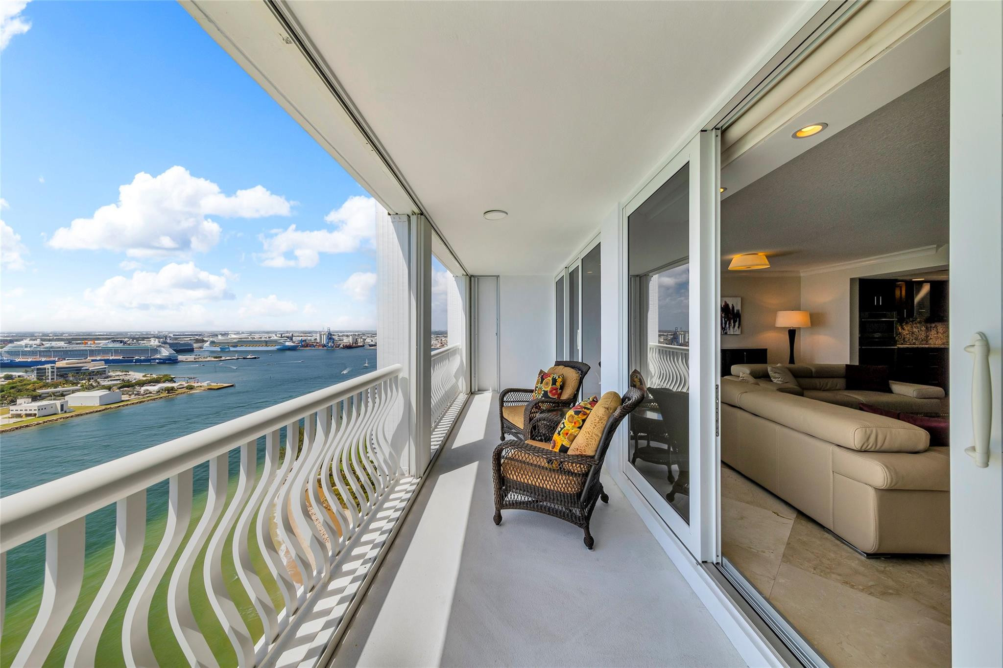 POINT OF AMERICAS PHASE II CONDO - Residential