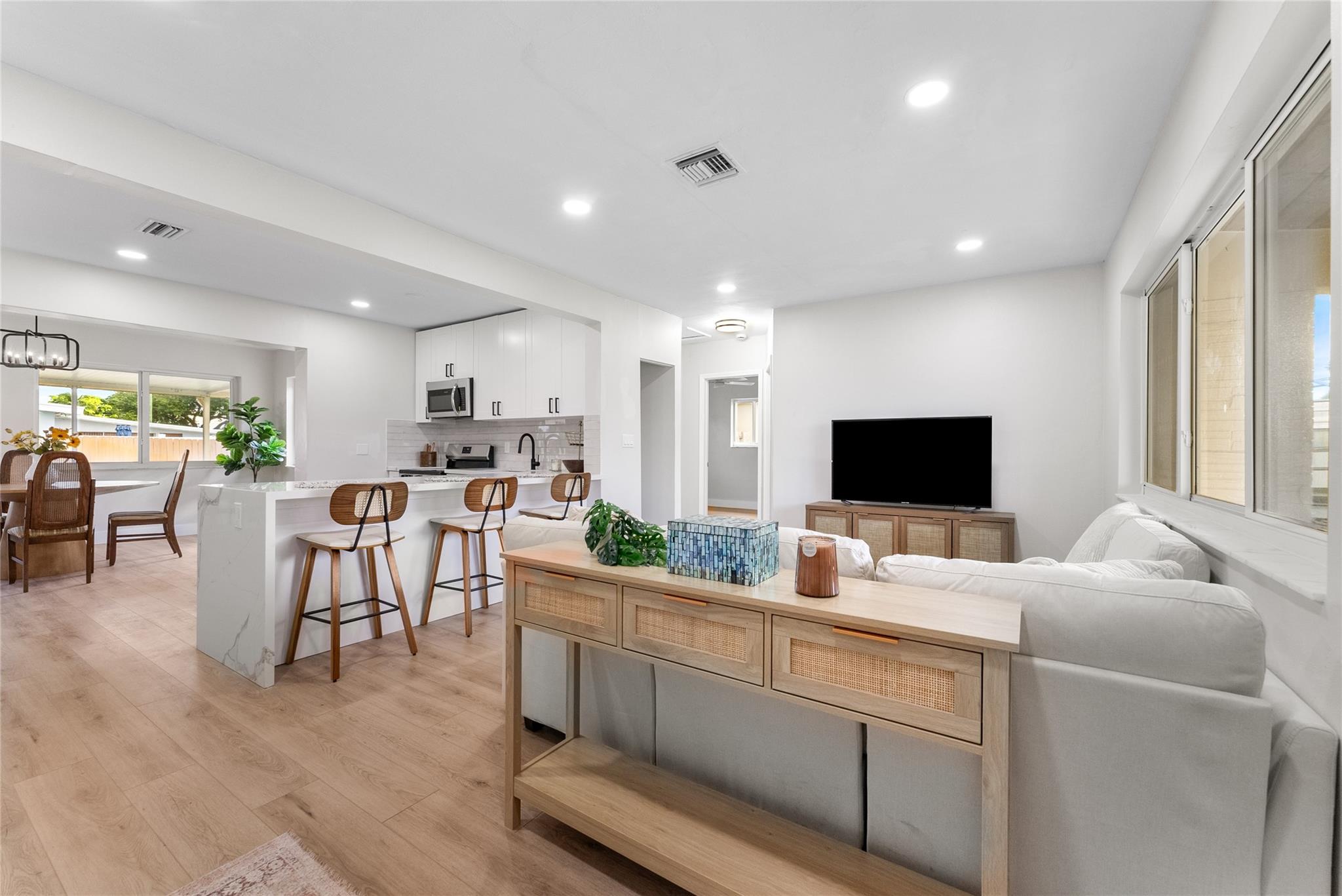 Pembroke Pines 3 39-27 B - Residential