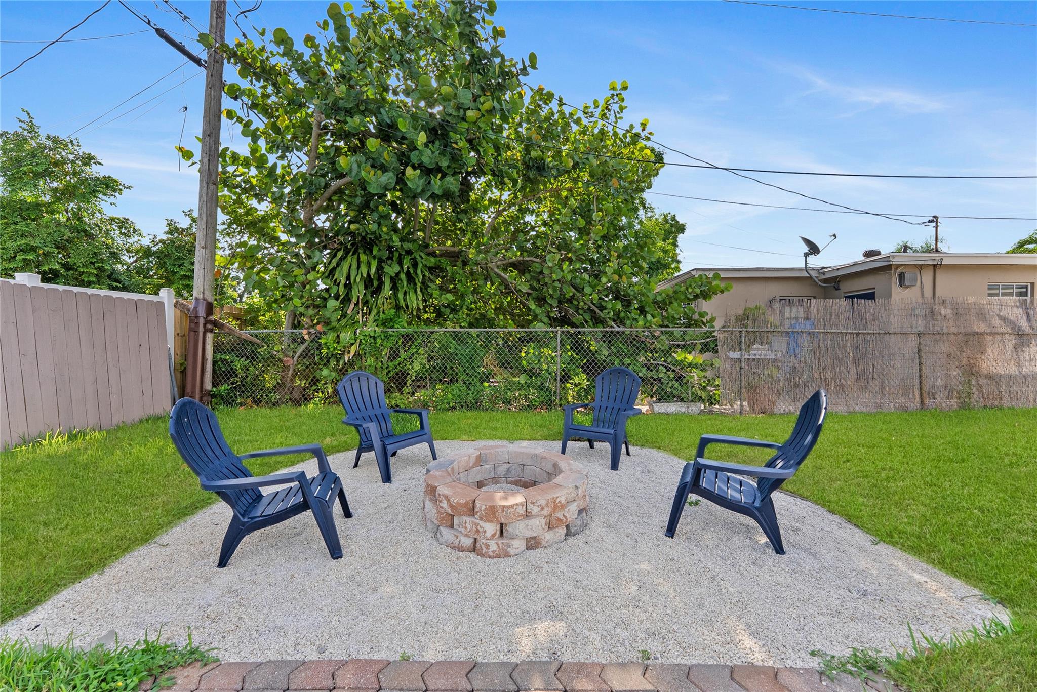 Pembroke Pines 3 39-27 B - Residential