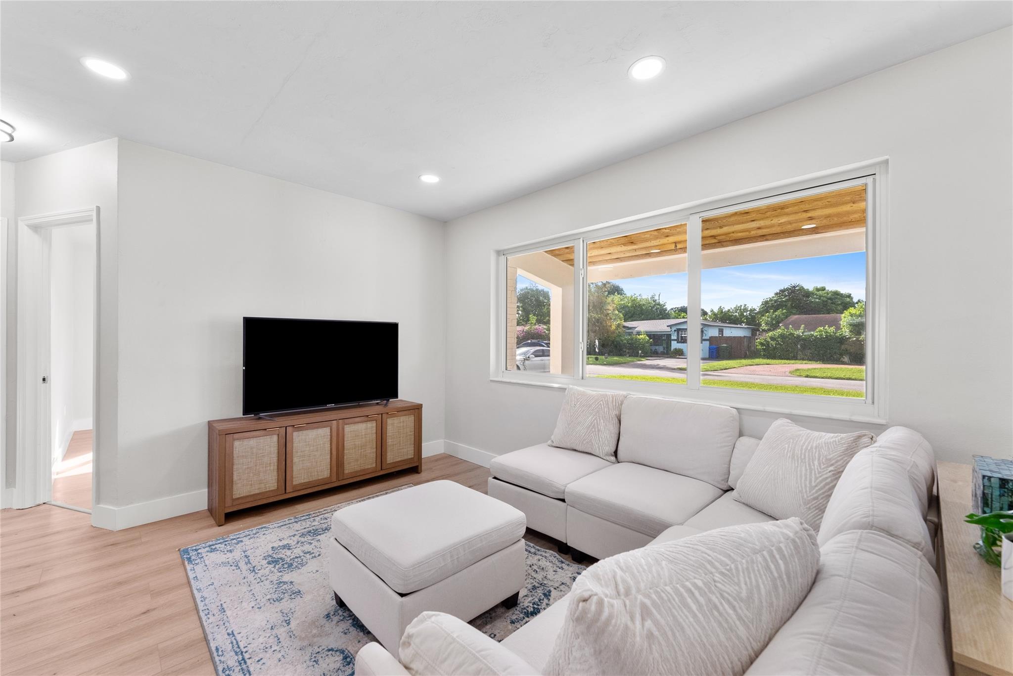 Pembroke Pines 3 39-27 B - Residential