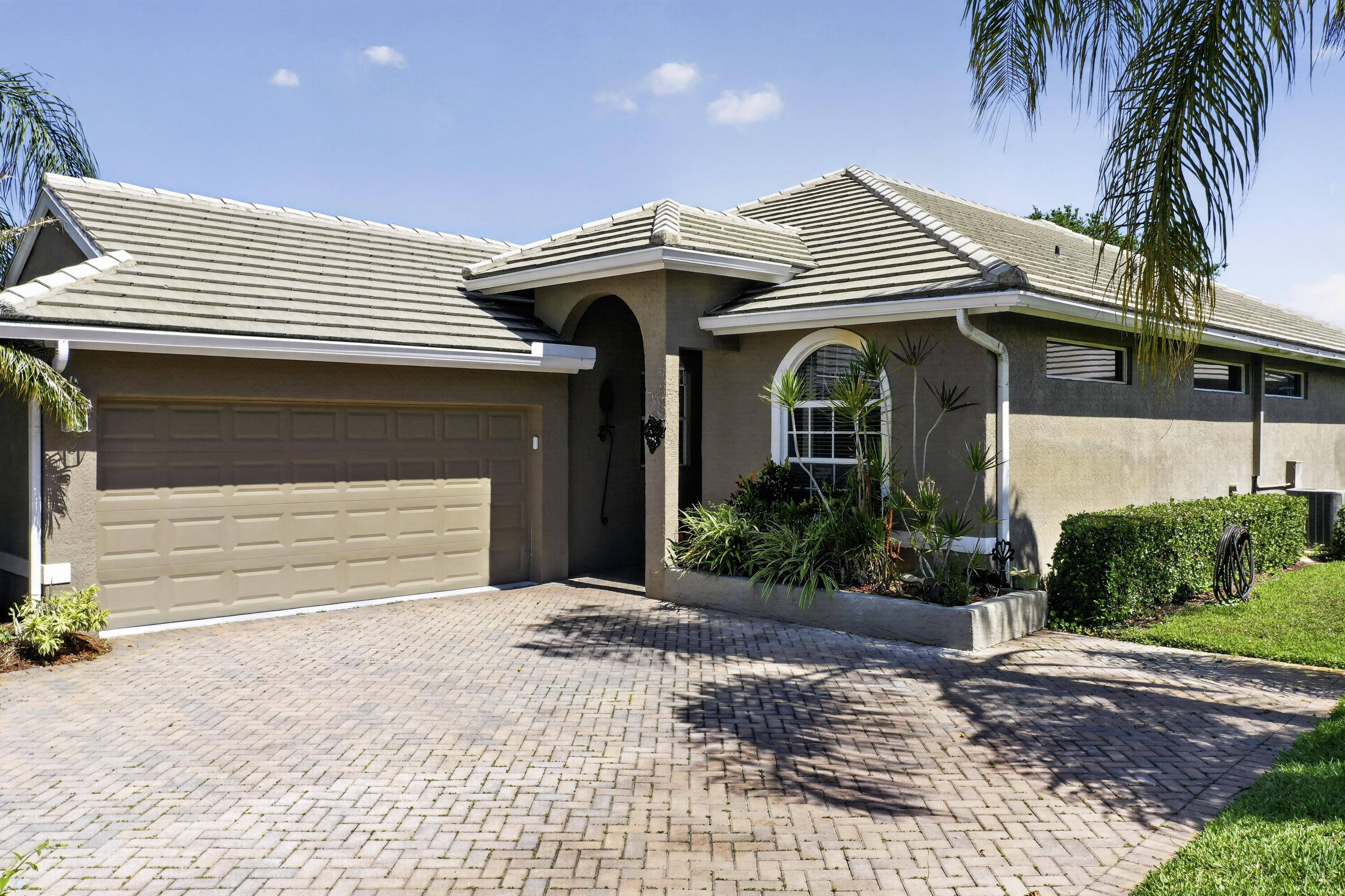 9434 Poinciana Court
