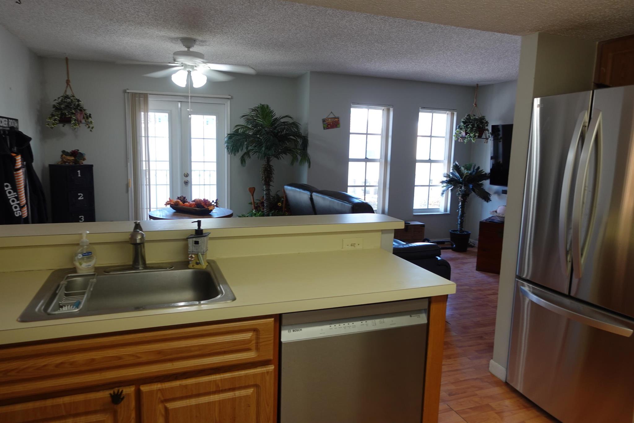 BAY REACH CONDO - Residential