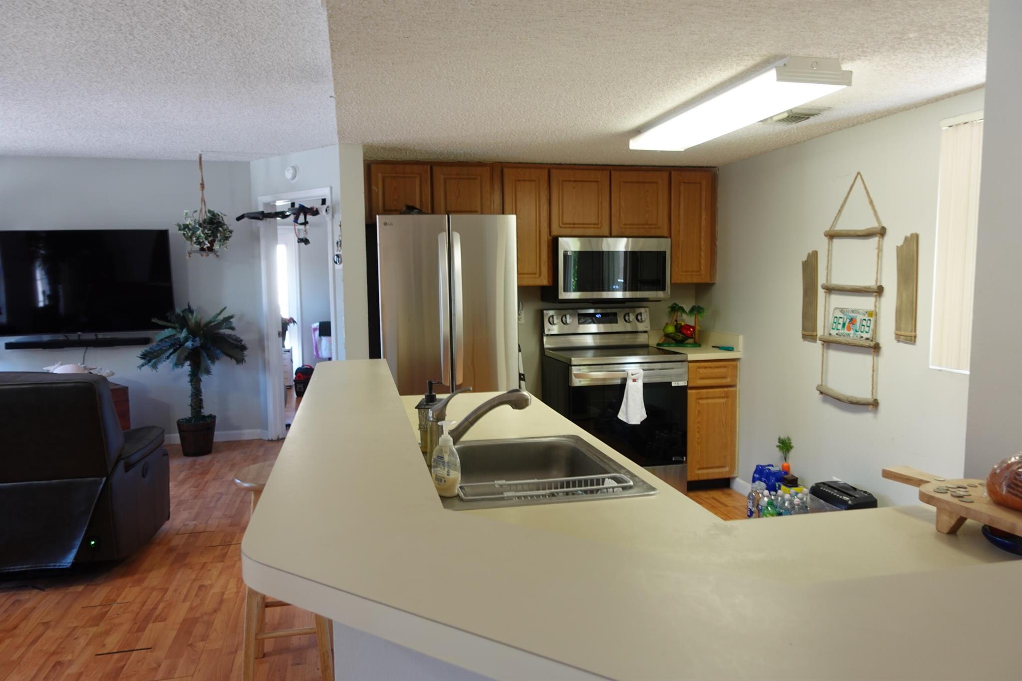 BAY REACH CONDO - Residential