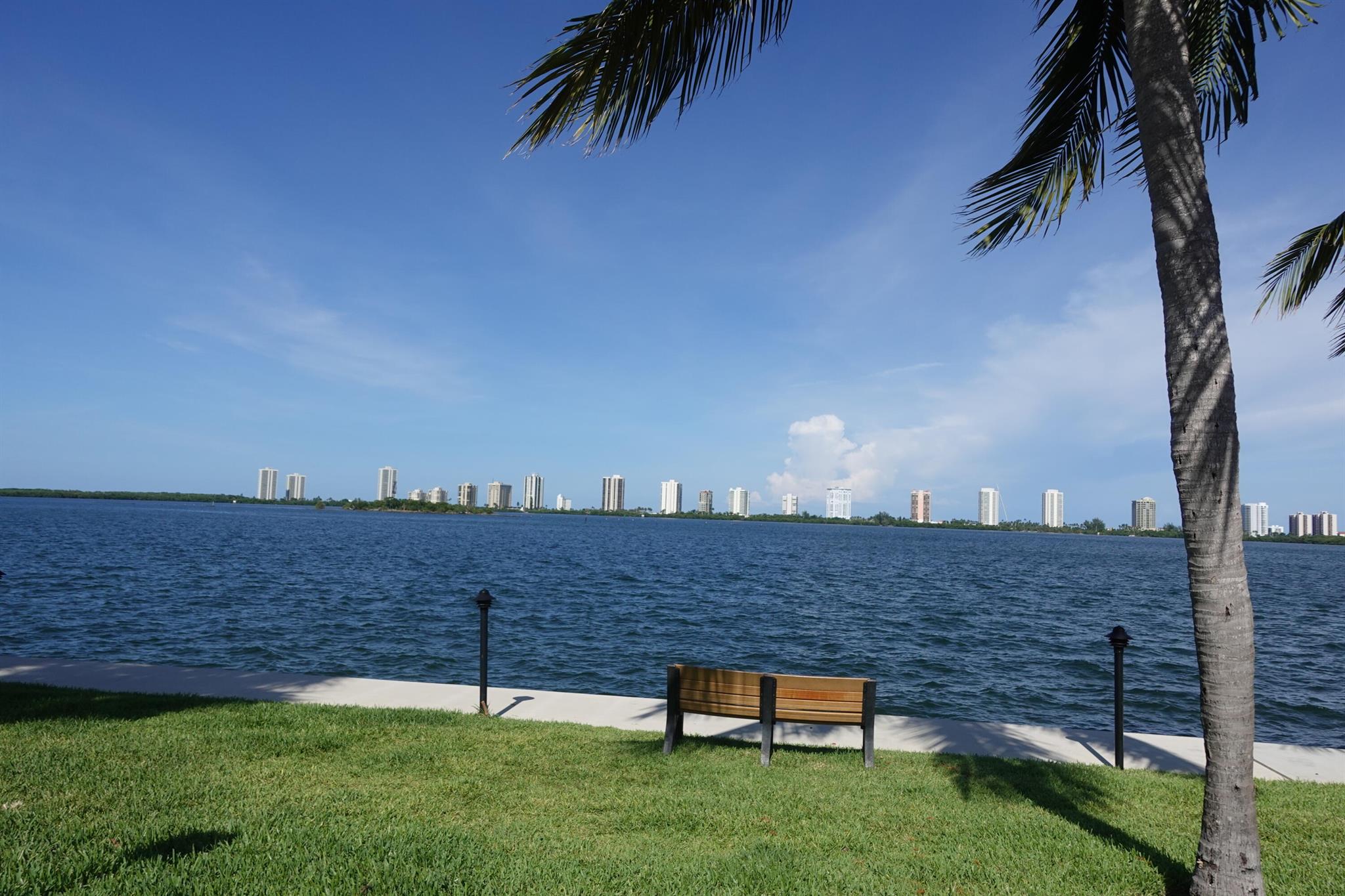 BAY REACH CONDO - Residential