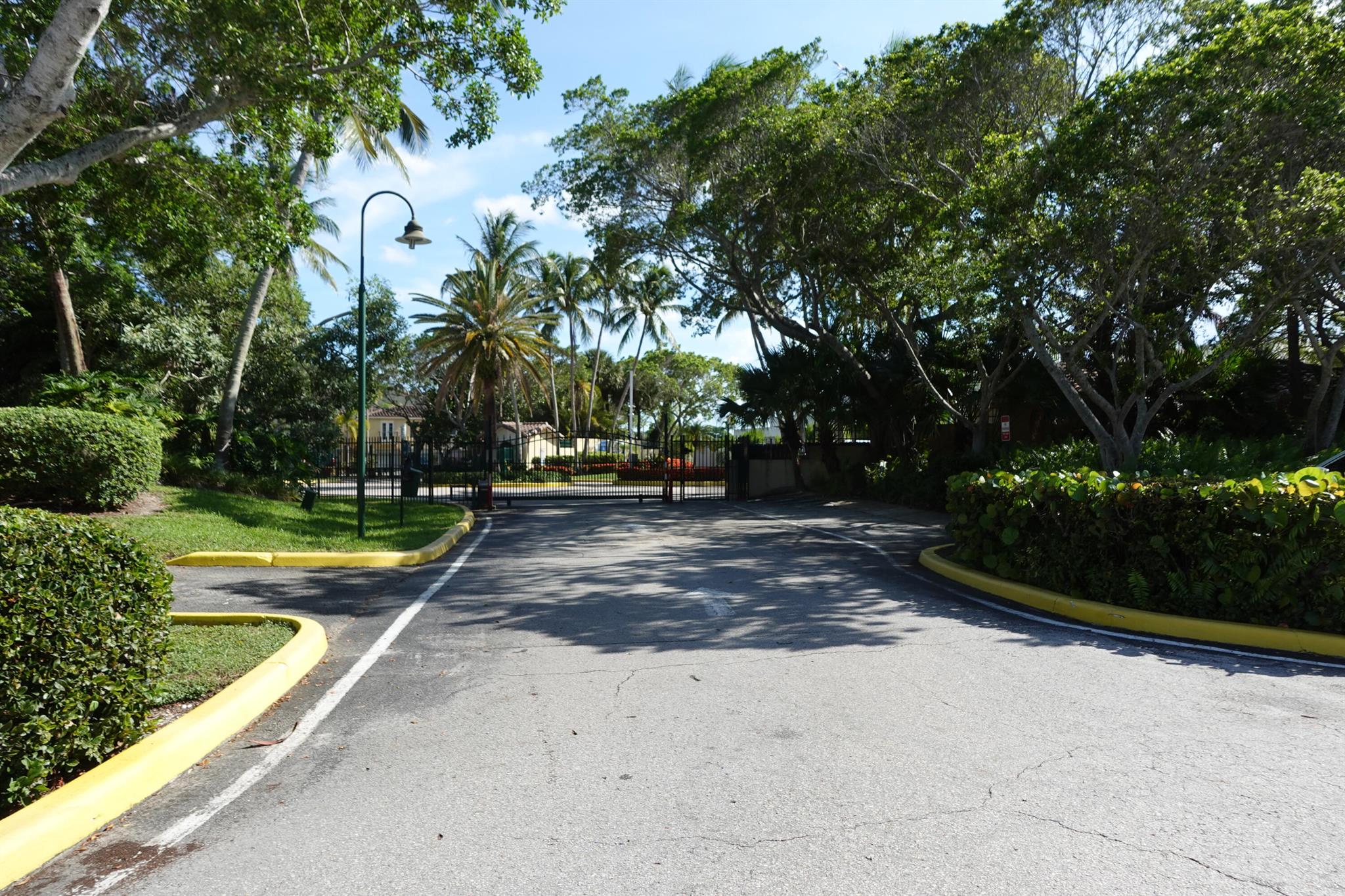 BAY REACH CONDO - Residential