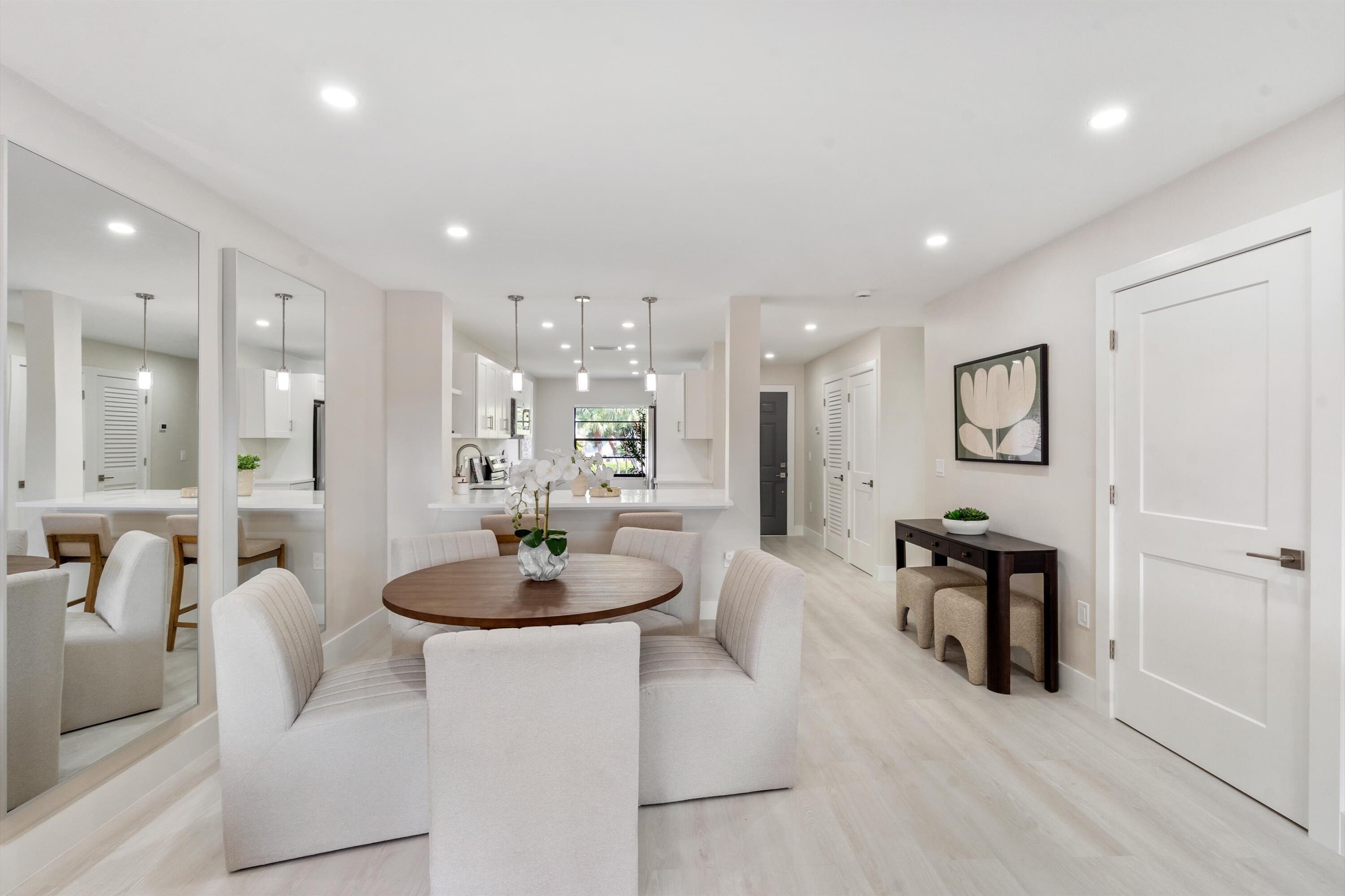 STRATFORD AT HUNTERS RUN CONDO - Residential