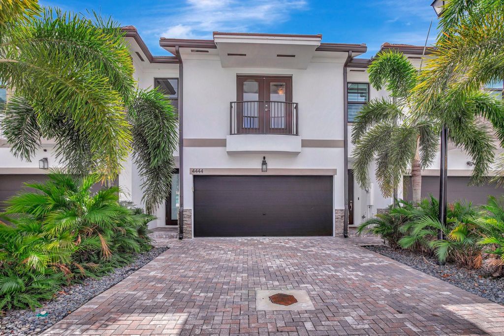Photo of 4444 E Aqua Bella Lane, Dania Beach, FL 33312 (MLS # F10509258)