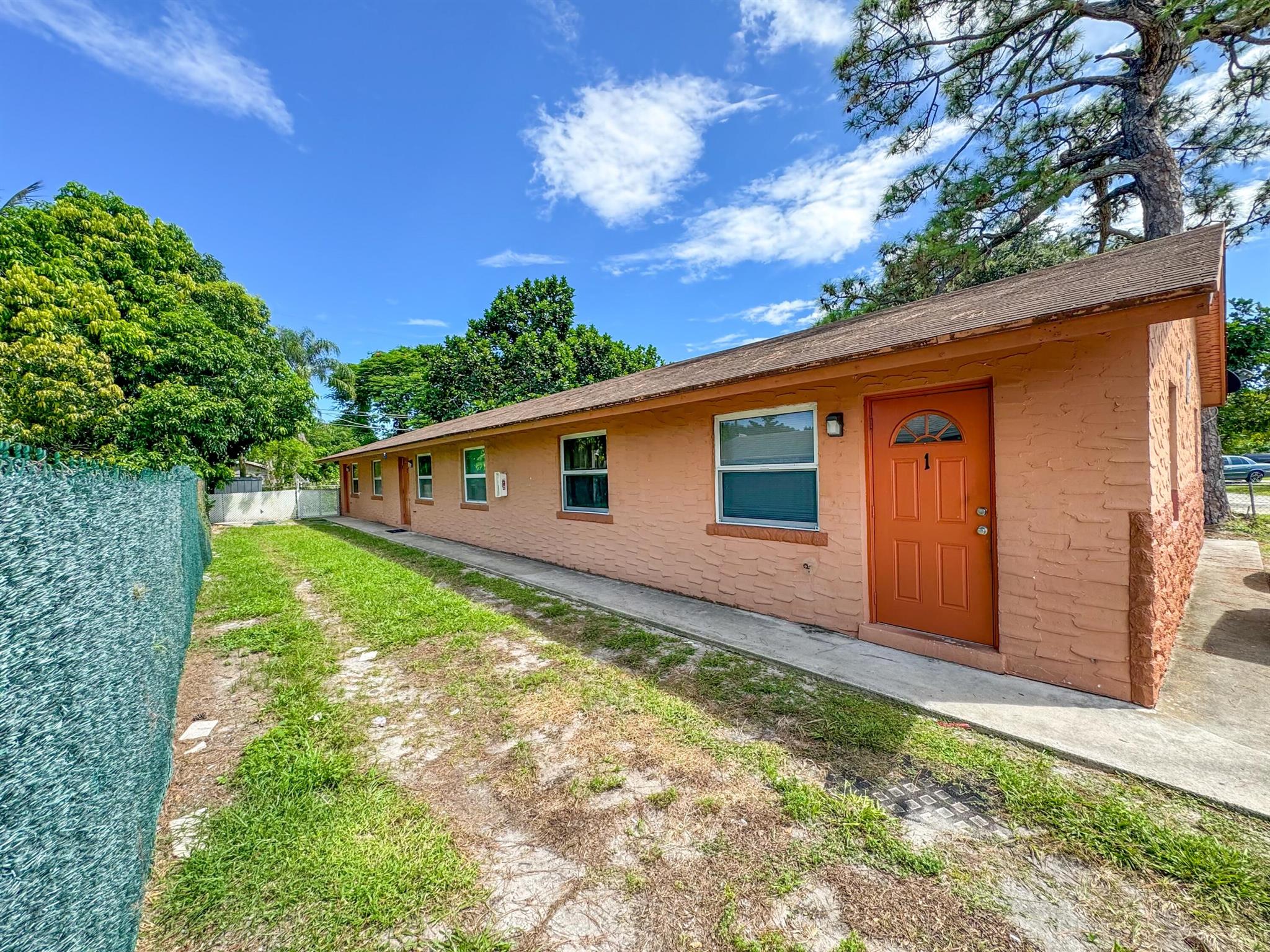 Step inside this beautiful 2 Bed, 1 Bath Apartment in the heart of Greenacres. Spacious living, great lighting and a modern feel. Tile floors and fresh paint ready to make it your home. Landlord is top notch and cares highly about his tenants. Centrally located to all the finest things Greenacres has to offer. This unit wont last long, so act fast! Requirements: First Month, Last Month, and Security Deposit. Tenant is responsible for all utilities.