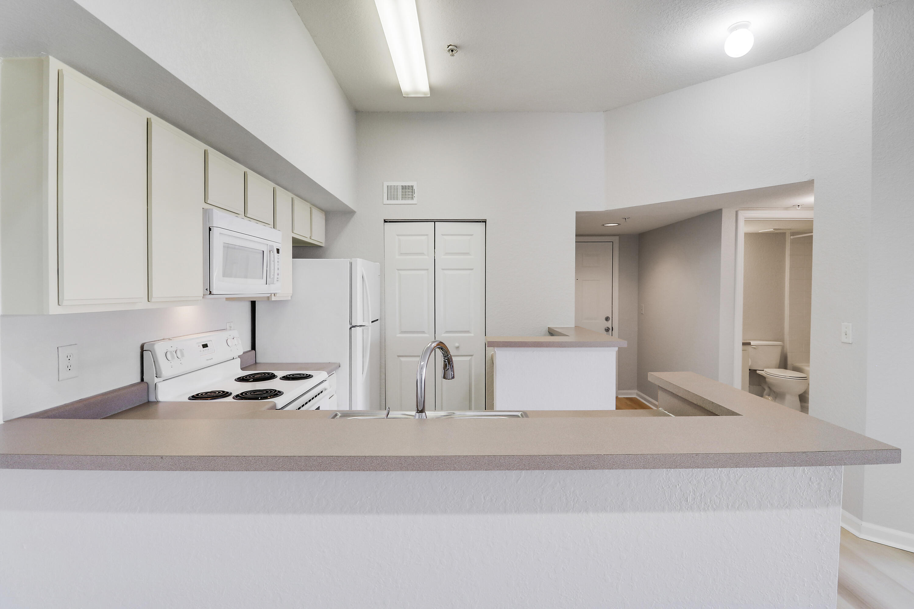 THE CLUB AT ST LUCIE WEST, A CONDOMINIUM - Residential