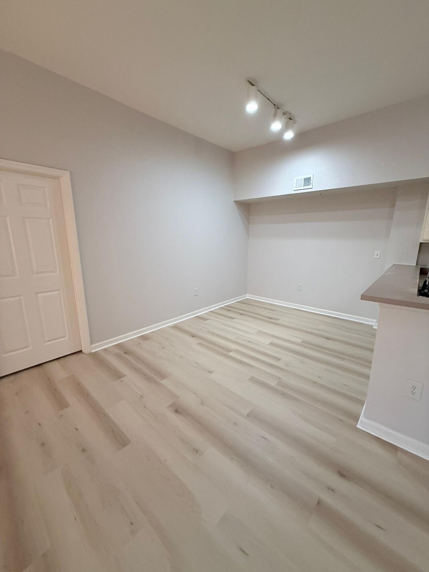 THE CLUB AT ST LUCIE WEST, A CONDOMINIUM - Residential