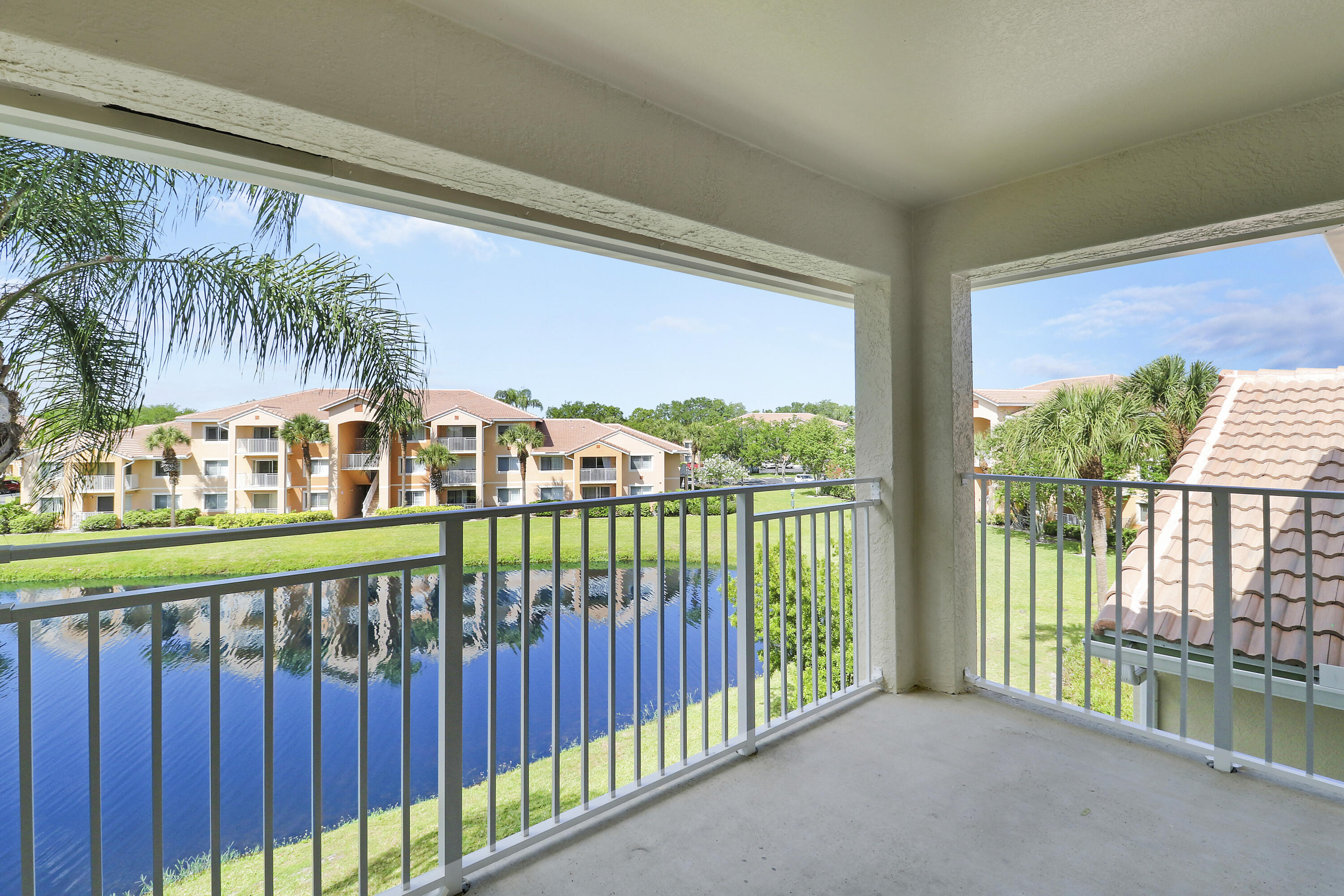 THE CLUB AT ST LUCIE WEST, A CONDOMINIUM - Residential