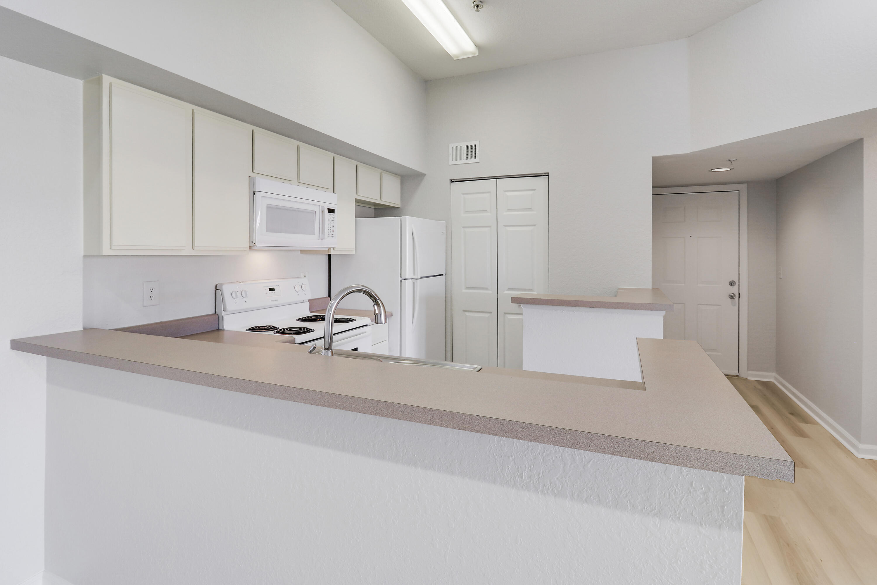 THE CLUB AT ST LUCIE WEST, A CONDOMINIUM - Residential