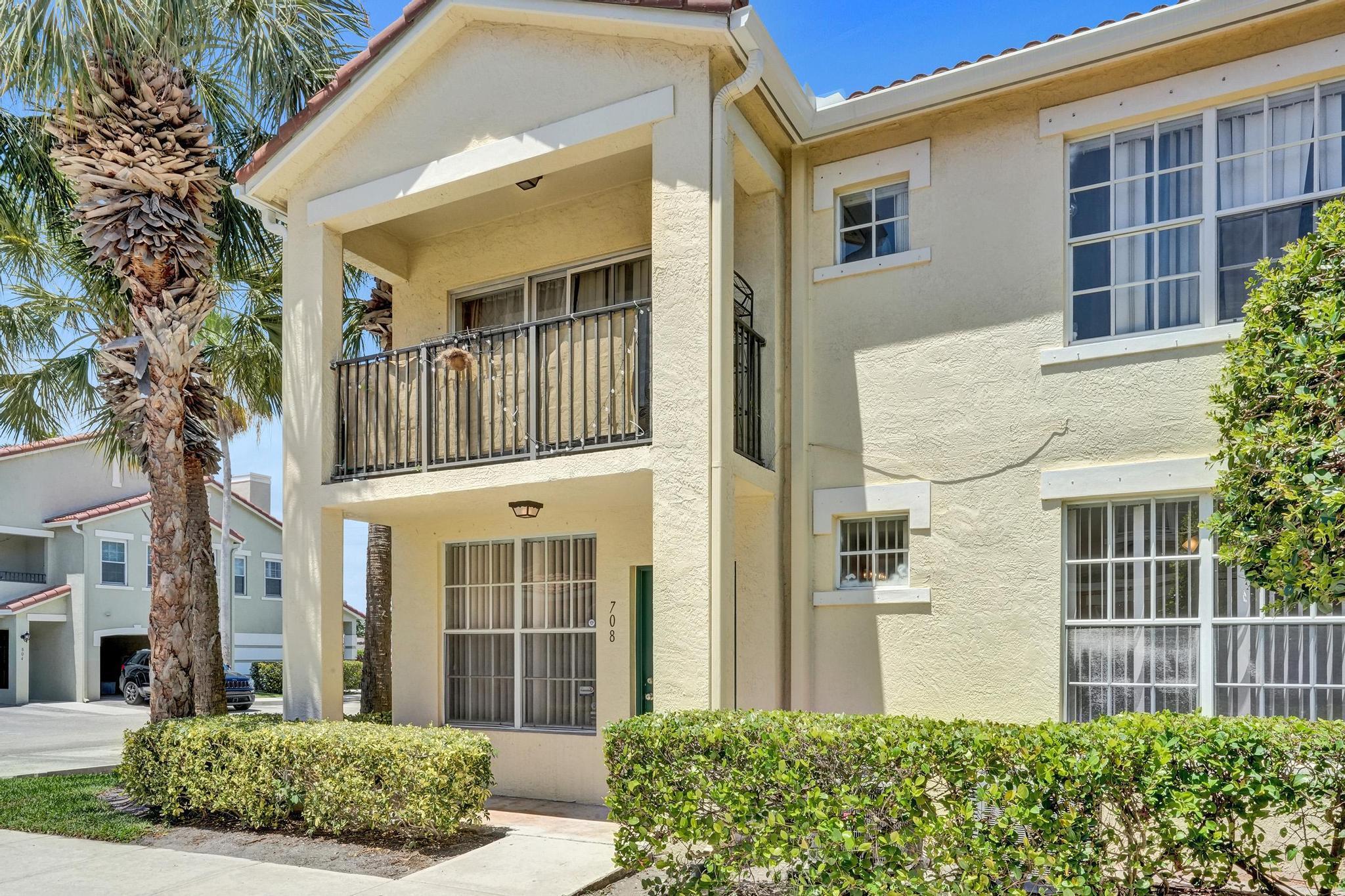 RESIDENCES OF BELMONT AT BOYNTON BEACH CONDO - Residential