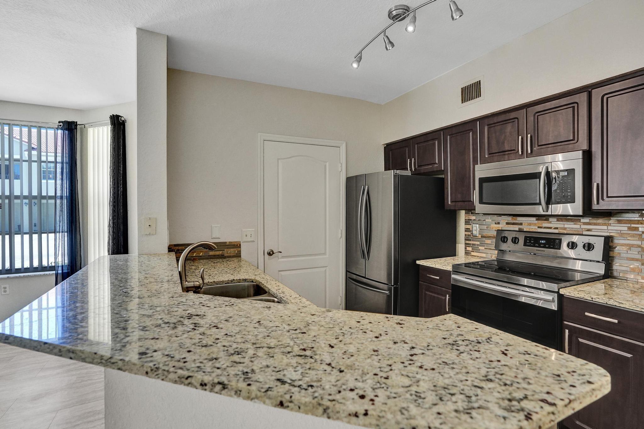 RESIDENCES OF BELMONT AT BOYNTON BEACH CONDO - Residential