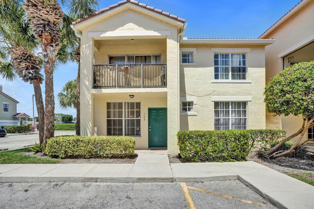 Photo of 708 Belmont Place, Boynton Beach, FL 33436 (MLS # B26006219)