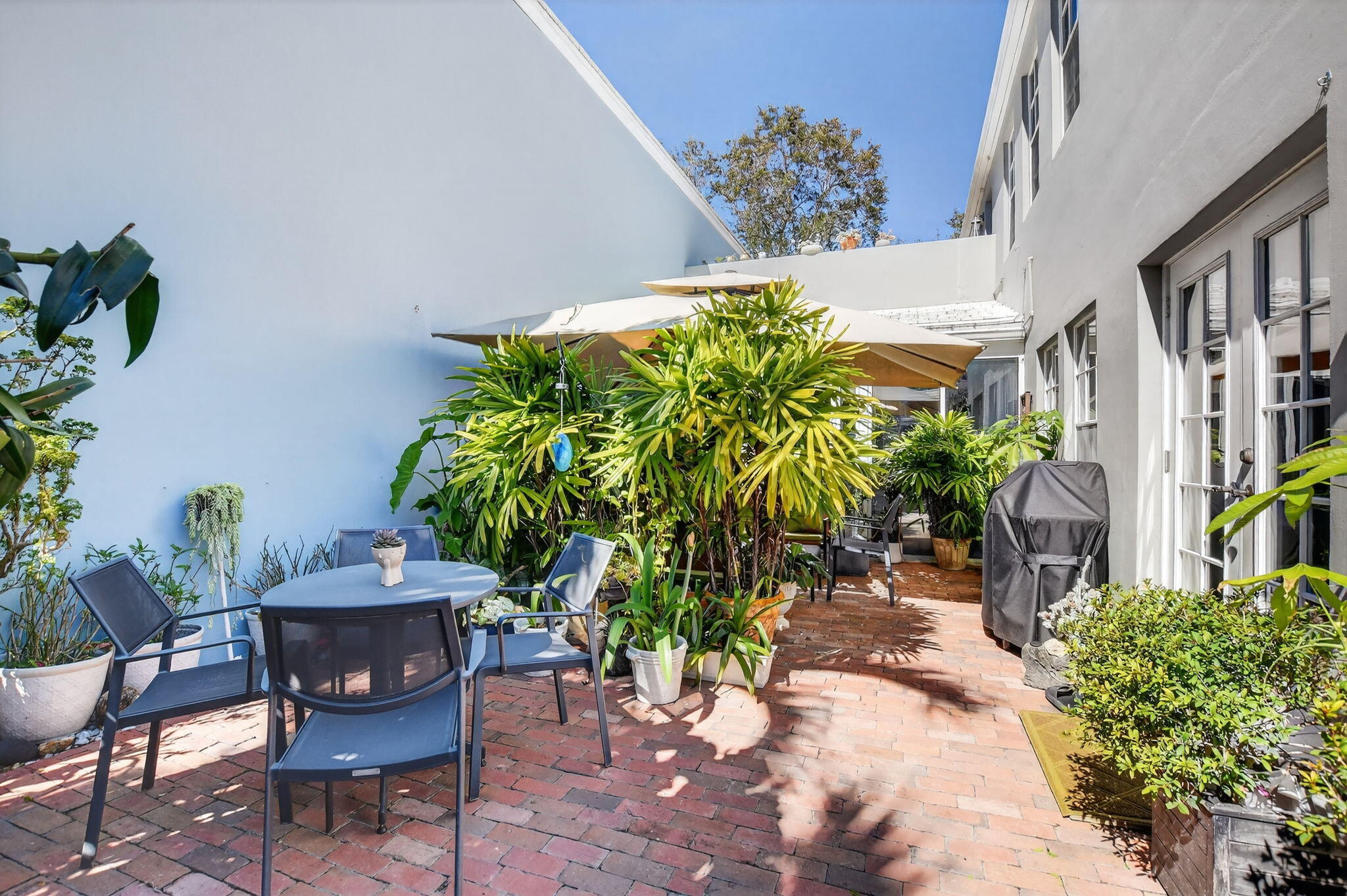 CHARLESTON PLACE - Residential