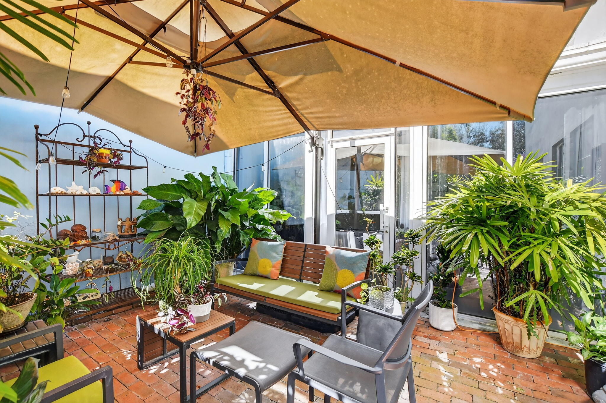 CHARLESTON PLACE - Residential