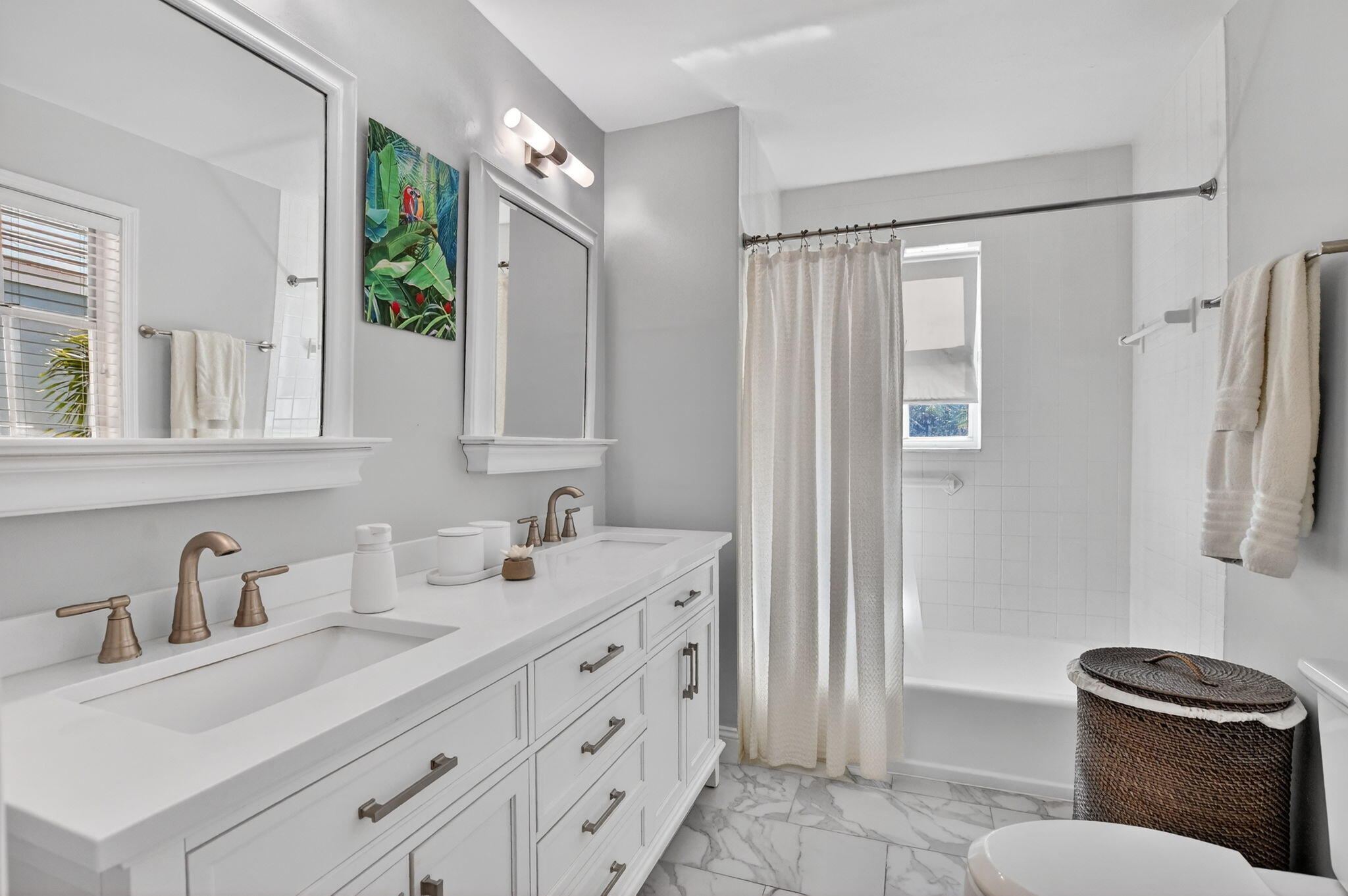 CHARLESTON PLACE - Residential