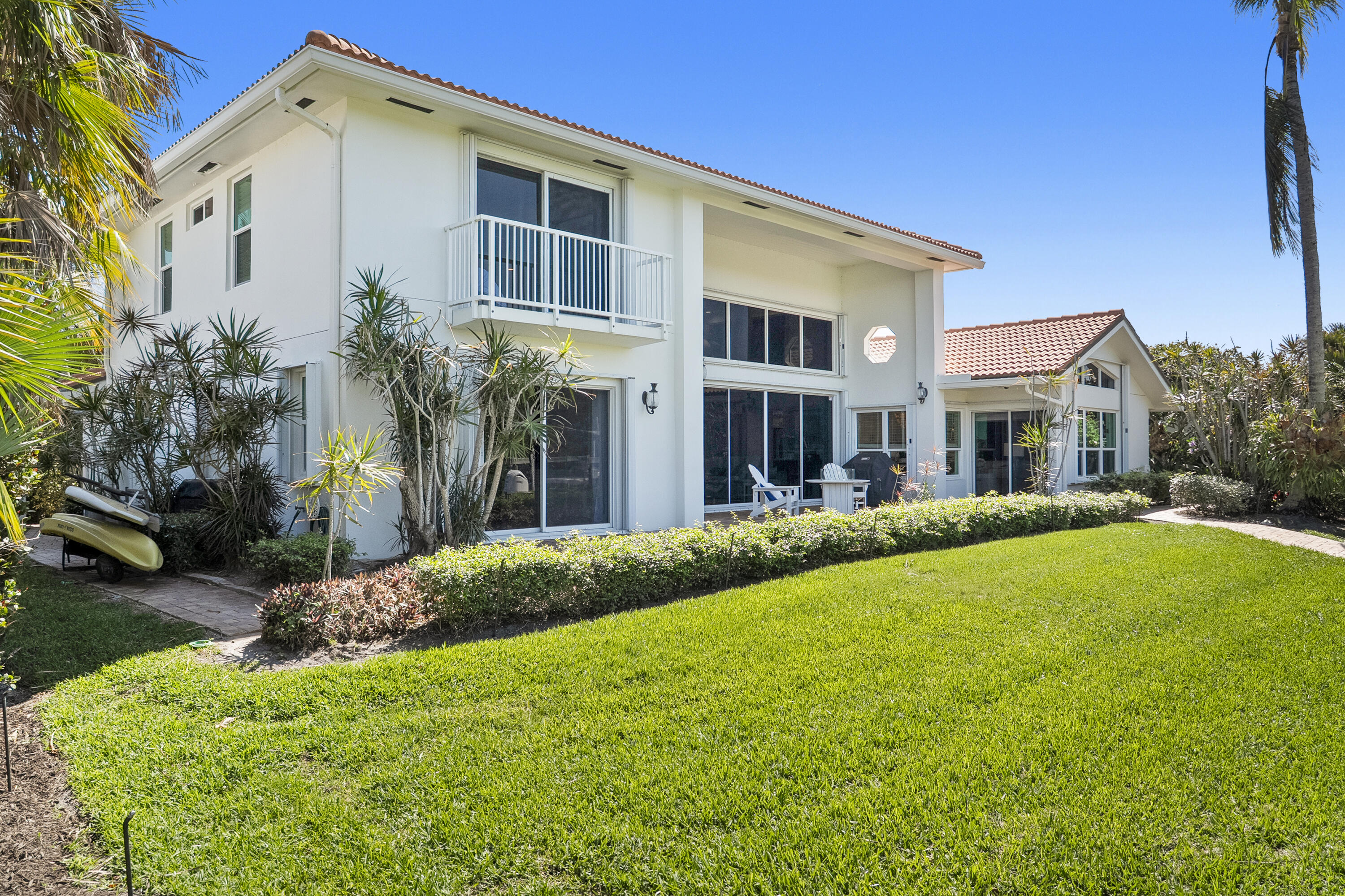 NORTH HOBE SOUND SHORES - Residential