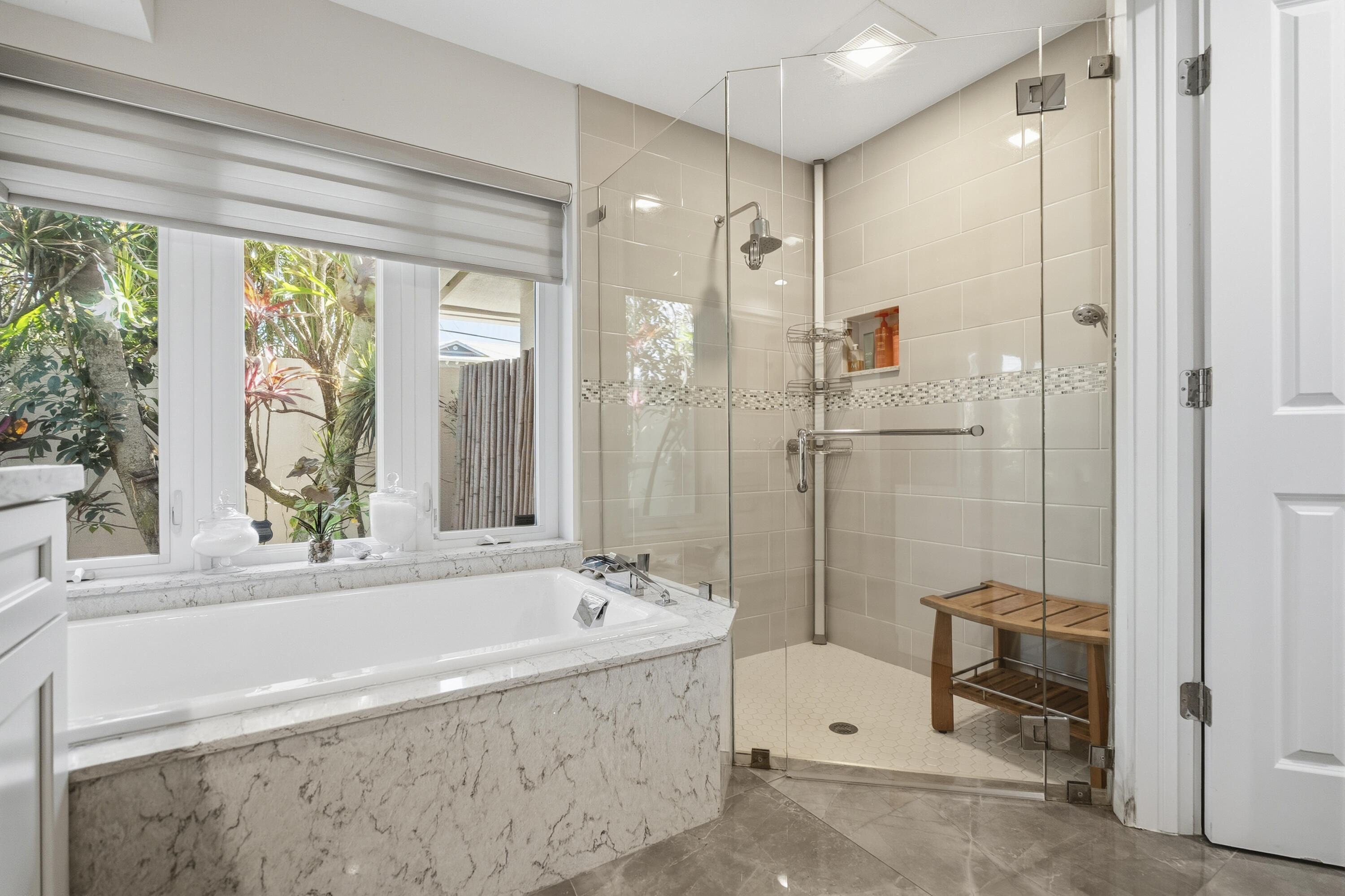 NORTH HOBE SOUND SHORES - Residential