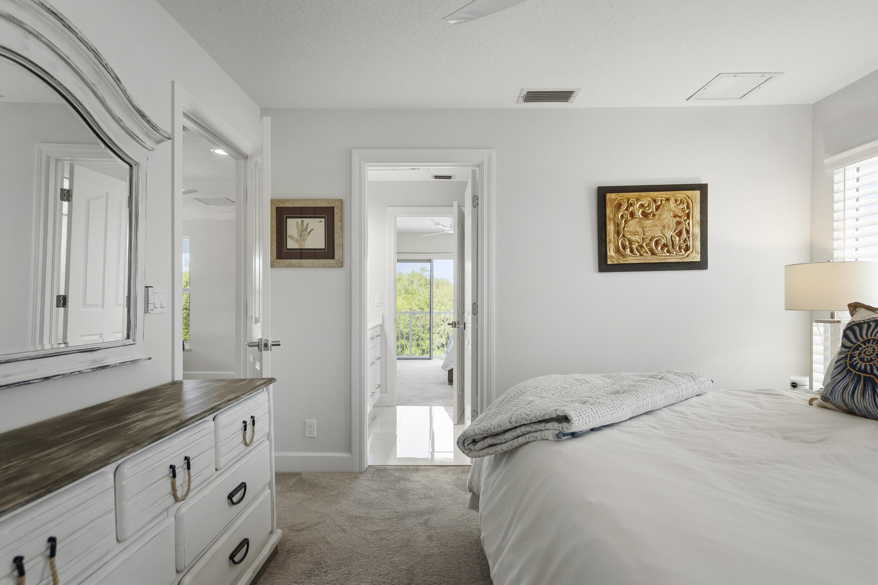 NORTH HOBE SOUND SHORES - Residential