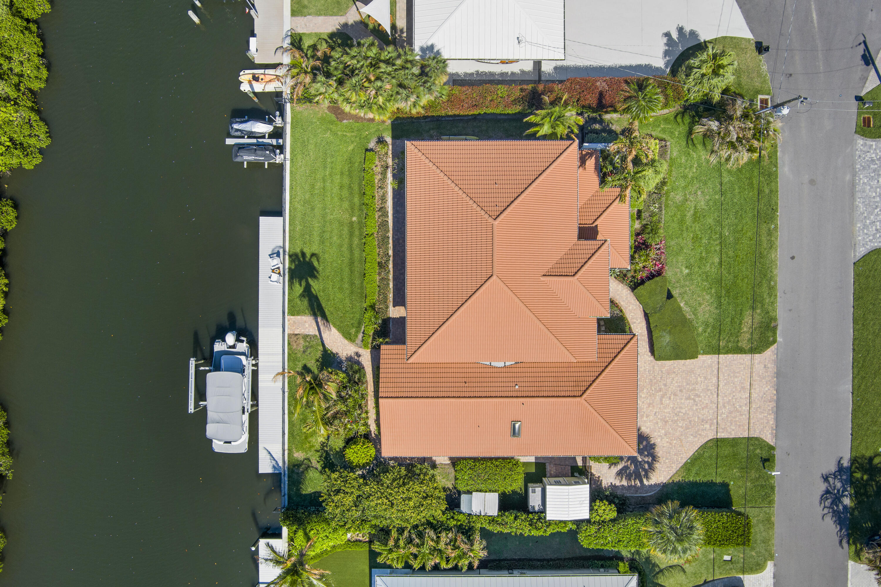 NORTH HOBE SOUND SHORES - Residential