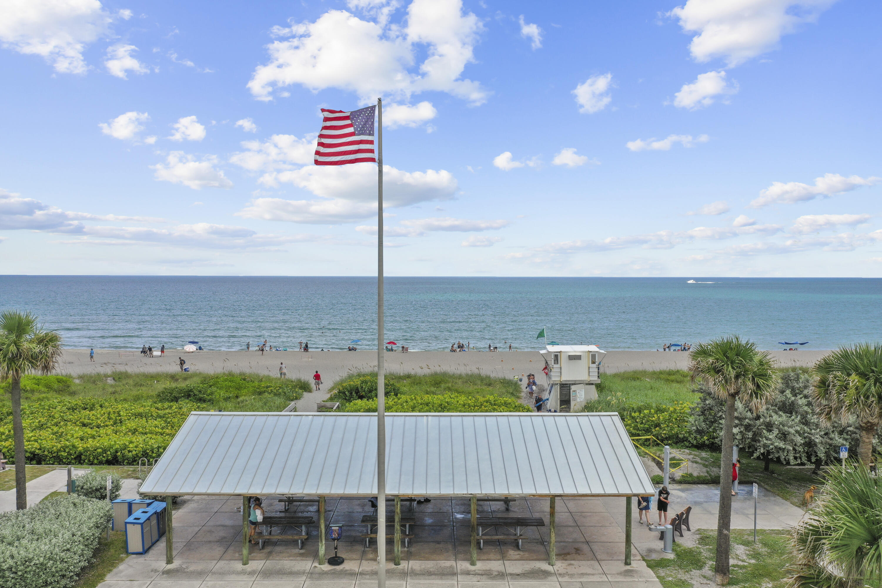 NORTH HOBE SOUND SHORES - Residential