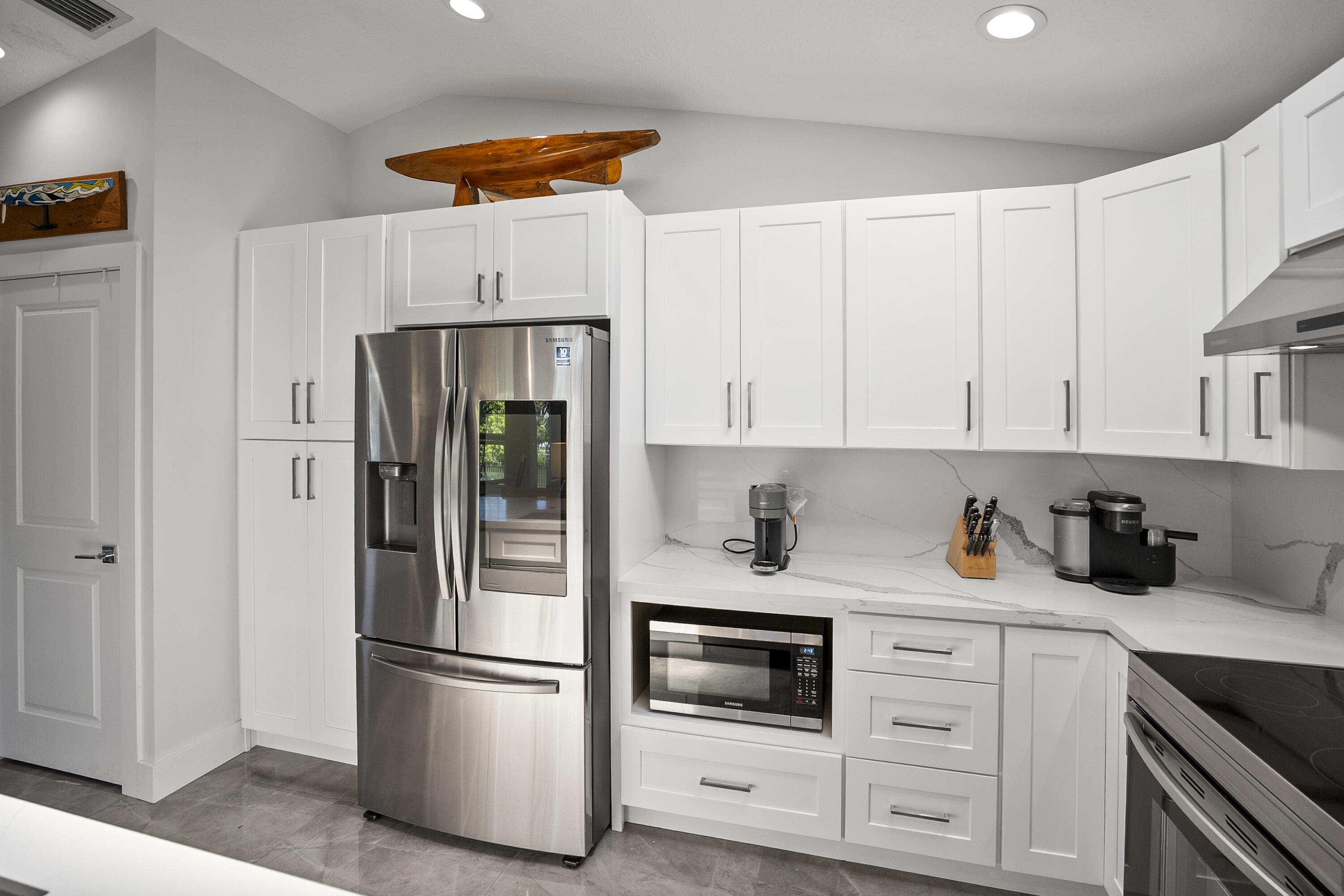 NORTH HOBE SOUND SHORES - Residential