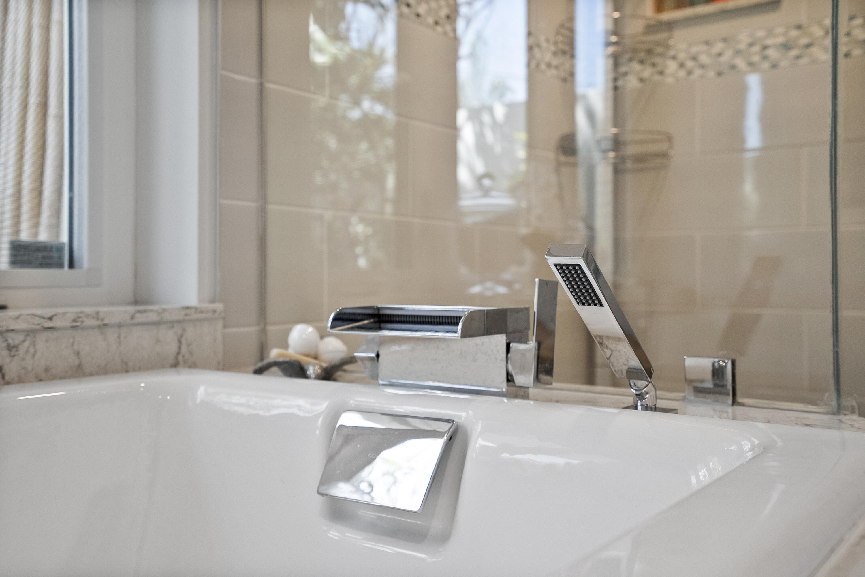 NORTH HOBE SOUND SHORES - Residential