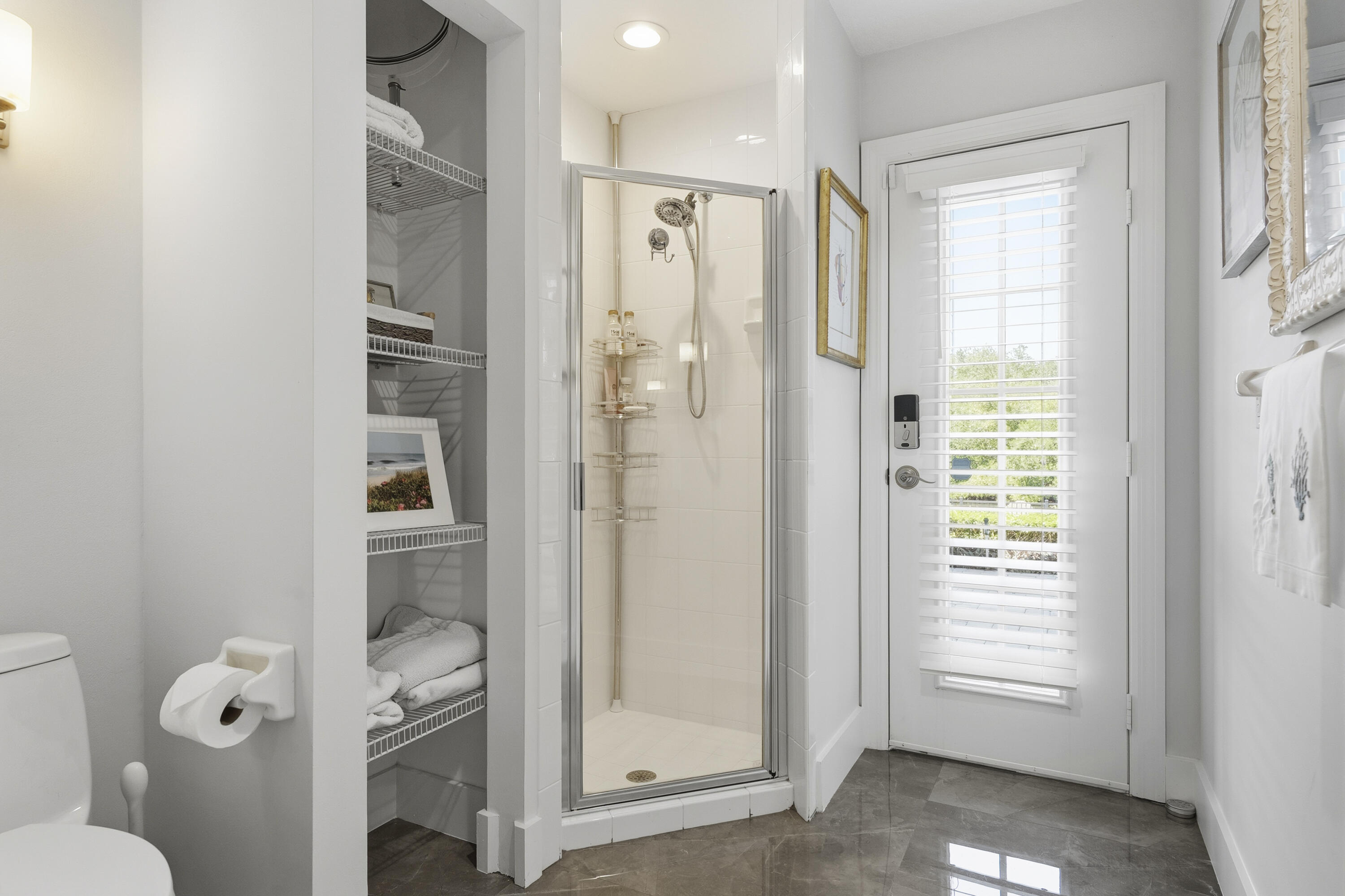 NORTH HOBE SOUND SHORES - Residential