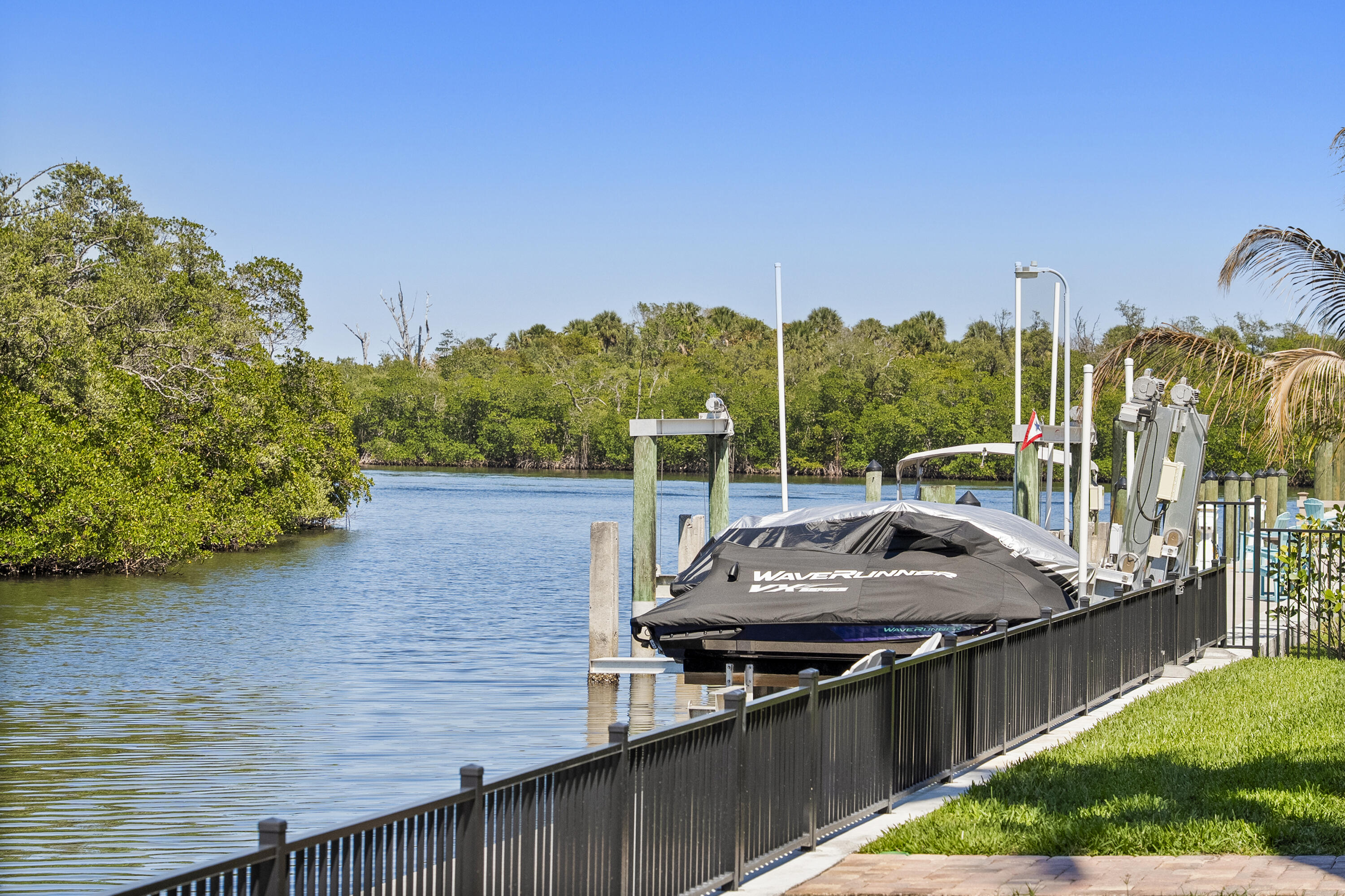 NORTH HOBE SOUND SHORES - Residential