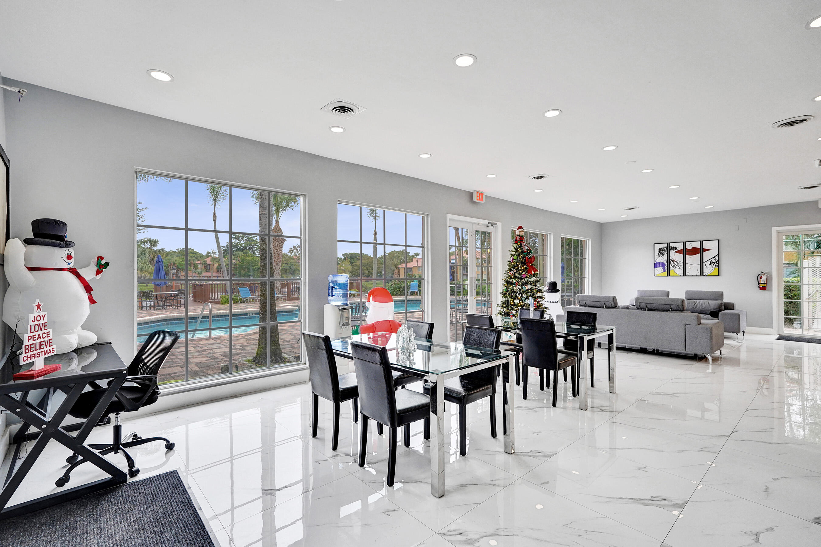 LAKES OF JACARANDA CONDO - Residential Lease