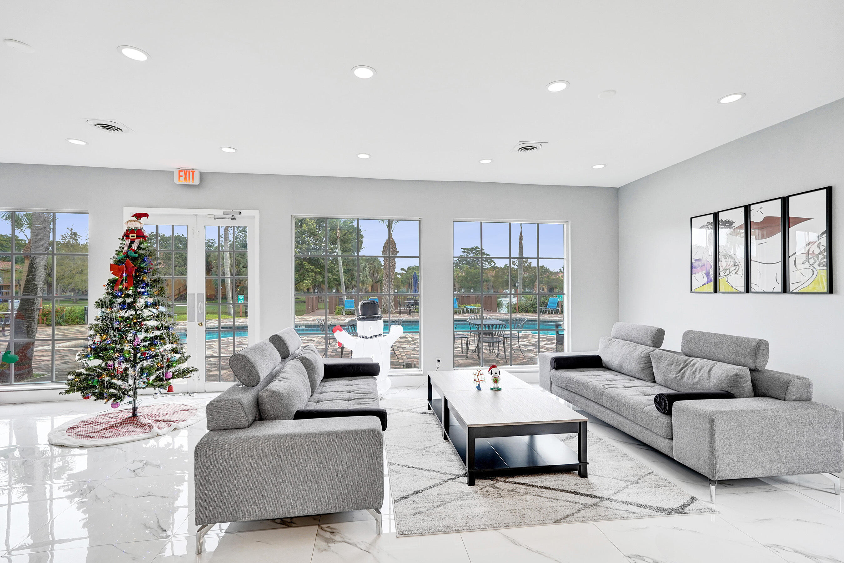 LAKES OF JACARANDA CONDO - Residential Lease