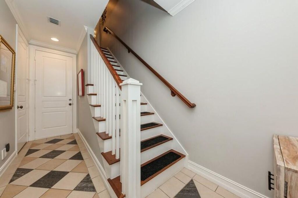 Photo of 310 E Mallory Circle, Delray Beach, FL 33483 (MLS # R11147833)