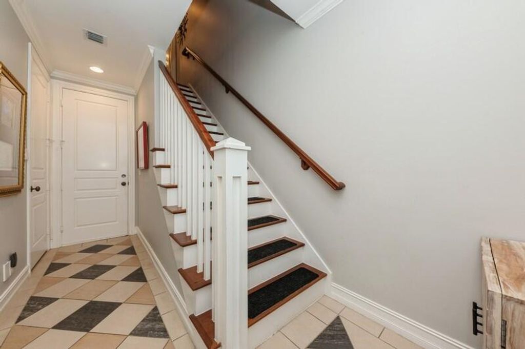 Photo of 310 E Mallory Circle, Delray Beach, FL 33483 (MLS # R11147833)