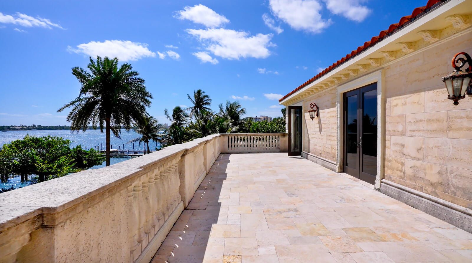 NORTH SHORE TERRACE 2 - Residential