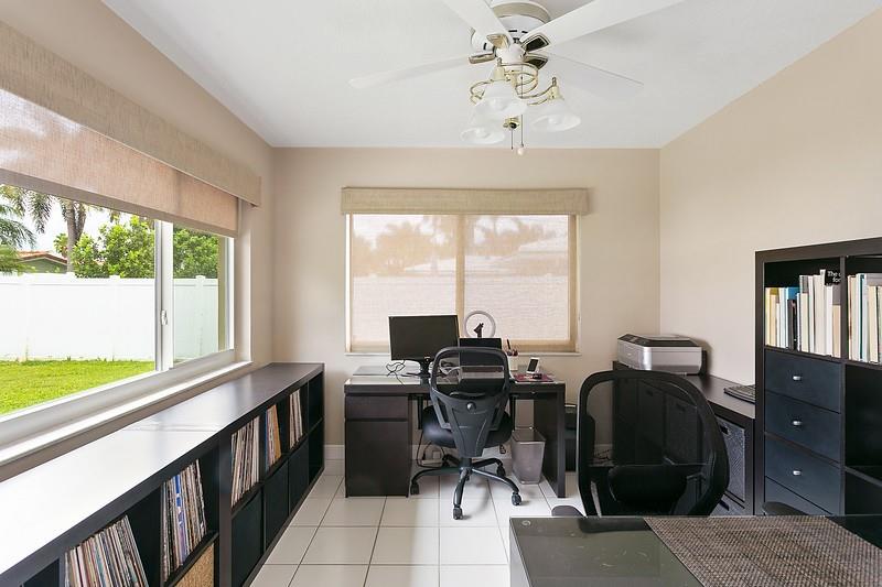 Bel-Air 32-10 B - Residential