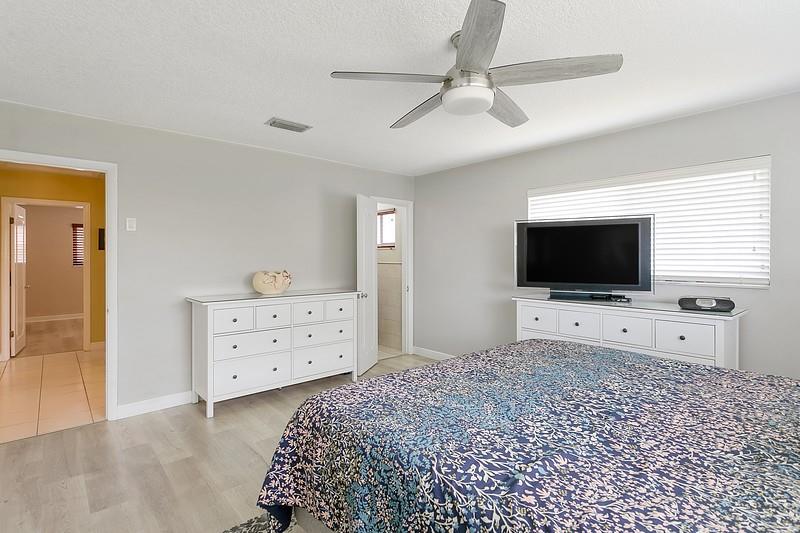 Bel-Air 32-10 B - Residential