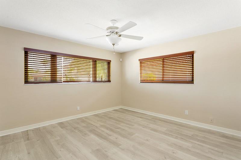 Bel-Air 32-10 B - Residential