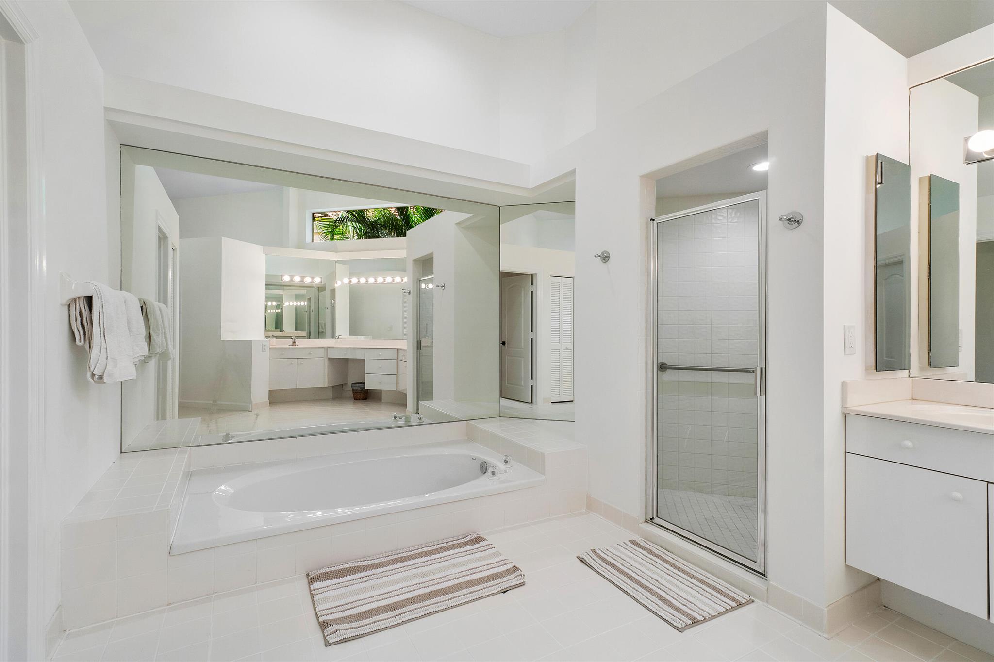 CORAL CAY - Residential Lease