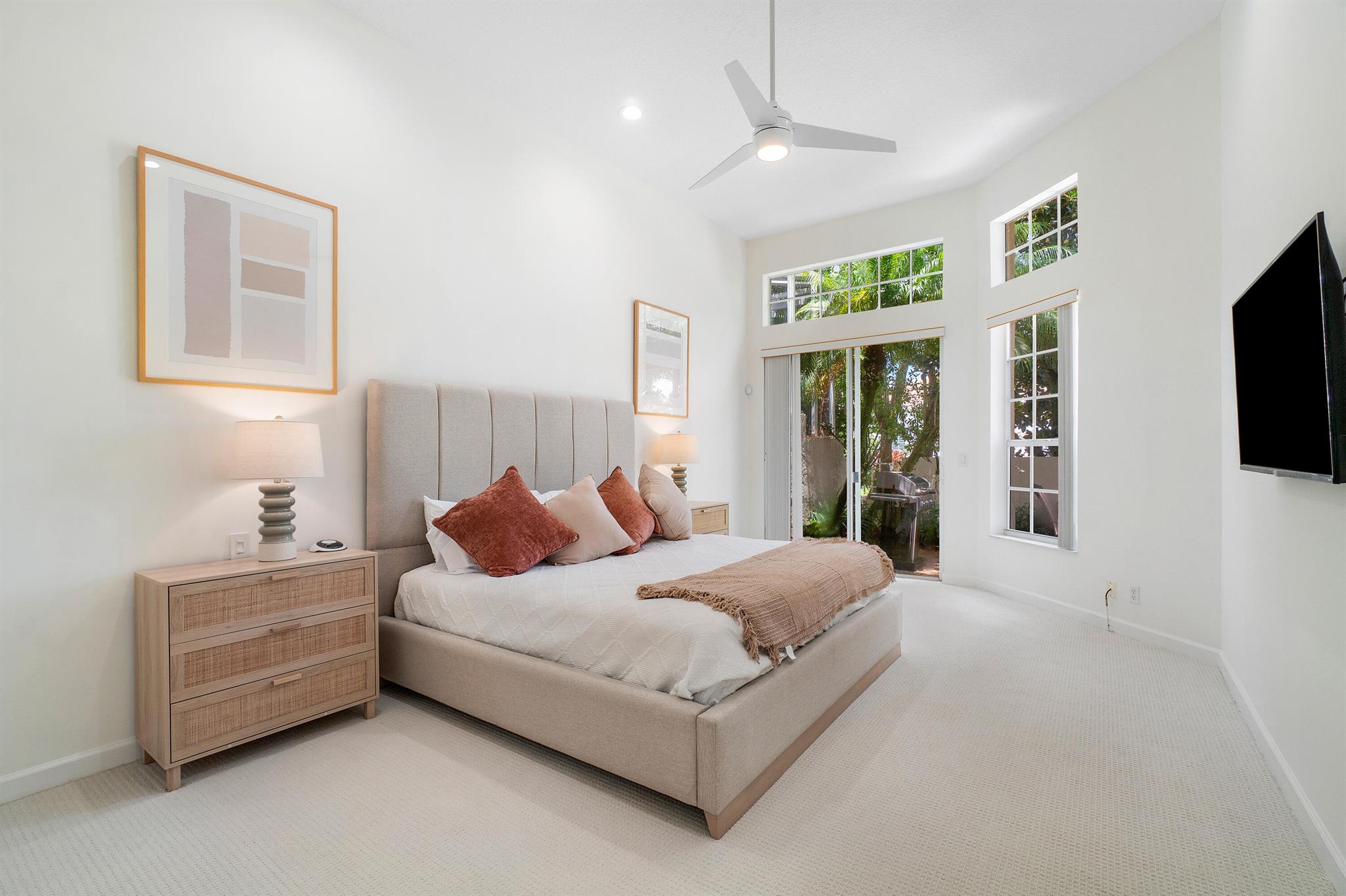 CORAL CAY - Residential Lease